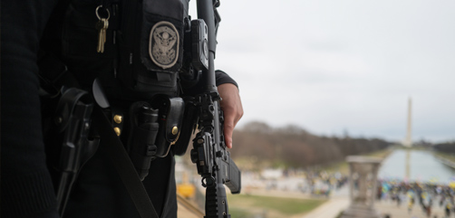 Heavily-armed federal police guard monuments in Washington, DC - ALLOW IMAGES