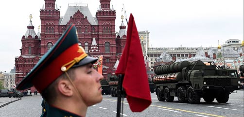 Air defense missile system is paraded through Red Square during a rehearsal for the Victory Day military parade in Moscow on May 6, 2018 - ALLOW IMAGES